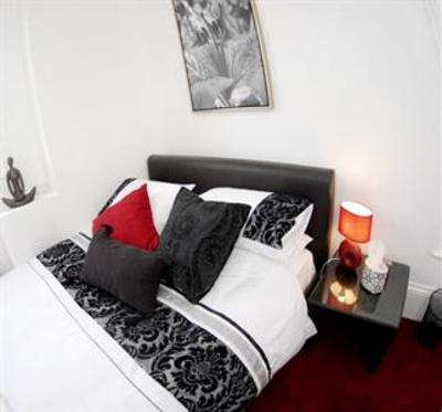 фото отеля The Clarendon Apartments Leamington Spa