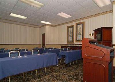 фото отеля Comfort Suites Chesapeake