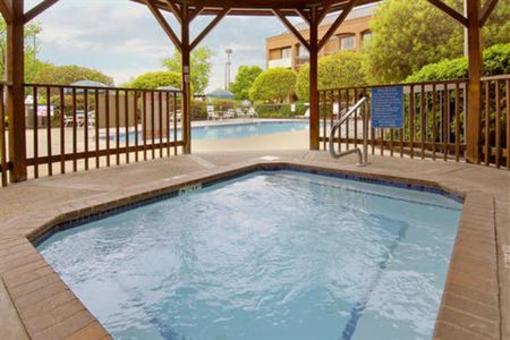 фото отеля Comfort Suites Chesapeake