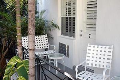 фото отеля SoBeYou Bed & Breakfast Miami Beach