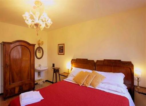 фото отеля 3749 Ponte Chiodo Guest House Venice