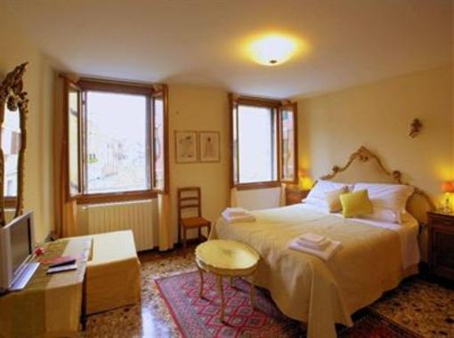 фото отеля 3749 Ponte Chiodo Guest House Venice