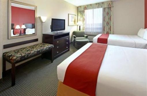 фото отеля Holiday Inn Express Hotel & Suites Harrison (Arkansas)