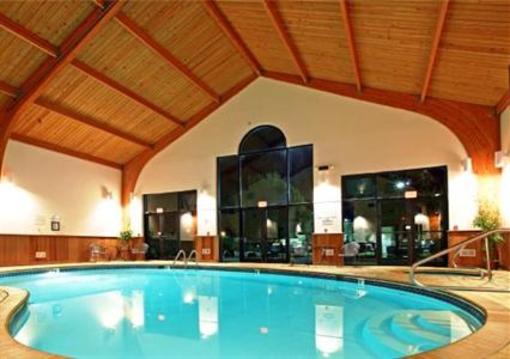 фото отеля Holiday Inn Express Hotel & Suites Harrison (Arkansas)