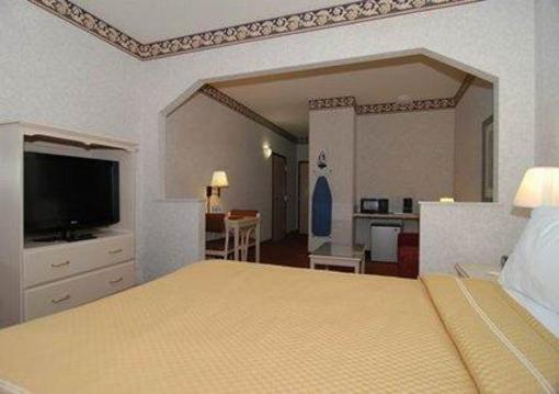 фото отеля Comfort Suites - Columbus Clara St