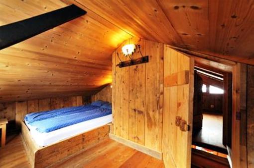 фото отеля Chalets Et Maison d'Hotes La Cremerie du Glacier Chamonix-Mont-Blanc