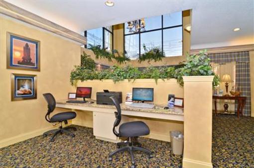 фото отеля BEST WESTERN Ocean Beach Hotel
