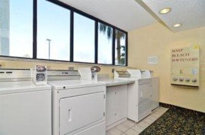 фото отеля BEST WESTERN Ocean Beach Hotel