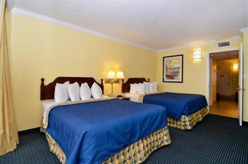 фото отеля BEST WESTERN Ocean Beach Hotel