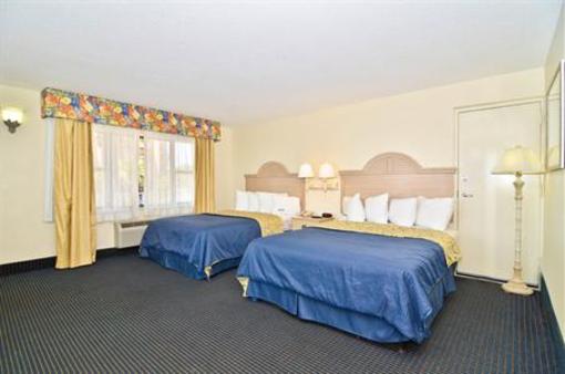 фото отеля BEST WESTERN Ocean Beach Hotel
