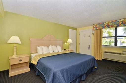 фото отеля BEST WESTERN Ocean Beach Hotel
