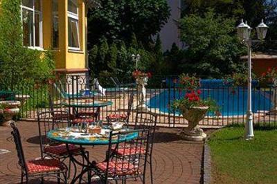 фото отеля Hotel Du Parc Thann