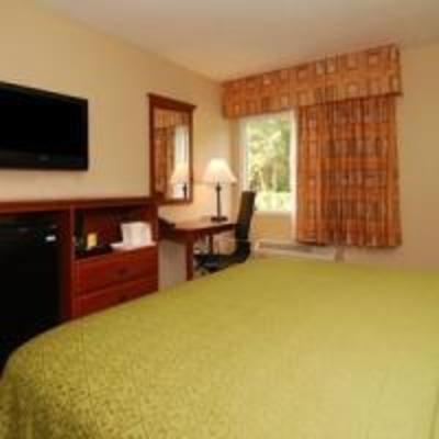 фото отеля Quality Inn & Suites Near Fairgrounds Ybor City