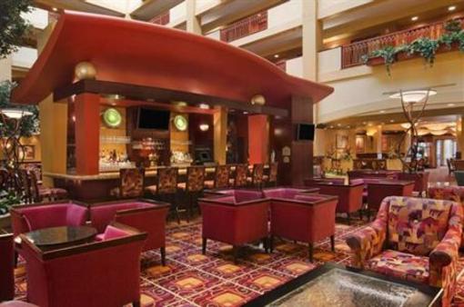 фото отеля Embassy Suites Hampton Rd Convention Ctr