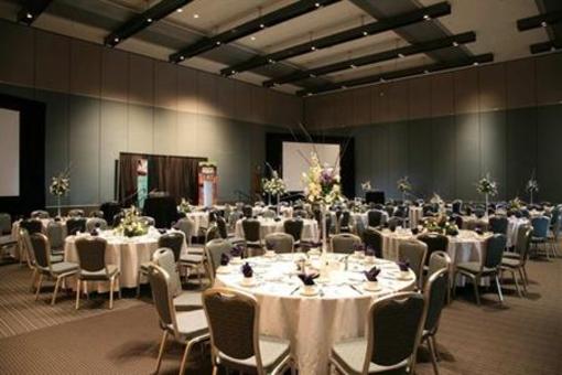 фото отеля Embassy Suites Hampton Rd Convention Ctr