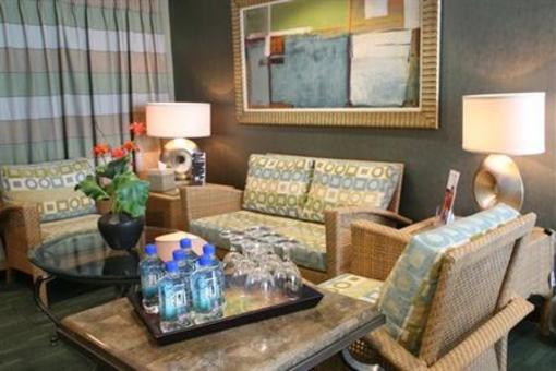 фото отеля Embassy Suites Hampton Rd Convention Ctr