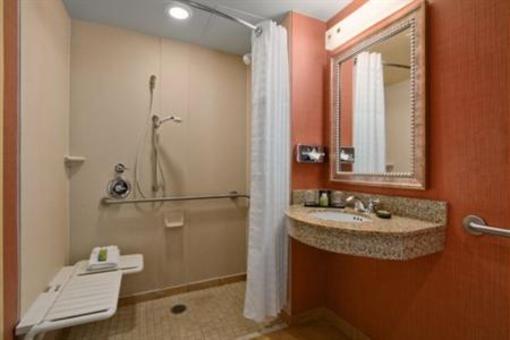 фото отеля Embassy Suites Hampton Rd Convention Ctr