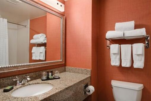 фото отеля Embassy Suites Hampton Rd Convention Ctr