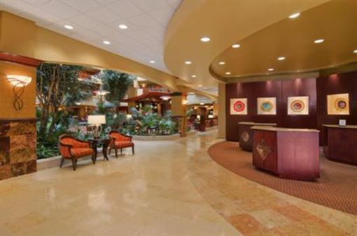фото отеля Embassy Suites Hampton Rd Convention Ctr