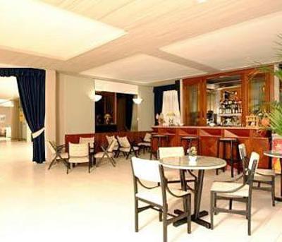 фото отеля Aurhotel