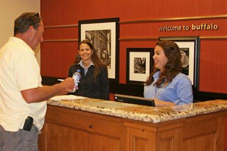 фото отеля Hampton Inn and Suites Buffalo (Wyoming)
