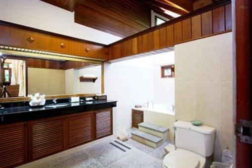 фото отеля Hotspring Beach Resort & Spa