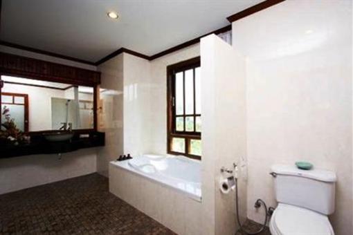 фото отеля Hotspring Beach Resort & Spa