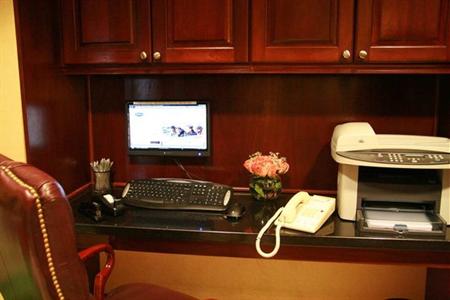фото отеля Hampton Inn Greensboro Airport