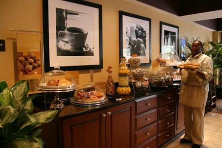 фото отеля Hampton Inn Greensboro Airport