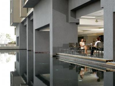фото отеля Fairlane Hospitality myHabitat2