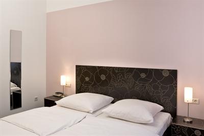 фото отеля Hotel Aigner Bonn