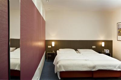 фото отеля Hotel Aigner Bonn