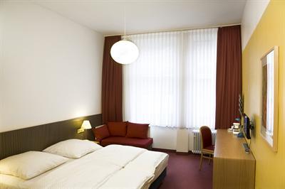 фото отеля Hotel Aigner Bonn