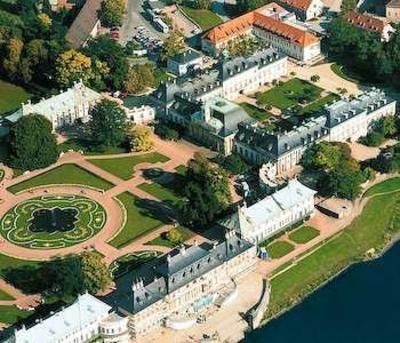 фото отеля Schloss Hotel Dresden Pillnitz