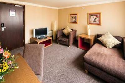 фото отеля Mercure Swansea