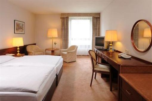 фото отеля Maritim Hotel Koenigswinter