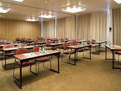 фото отеля Novotel Le Mans Est