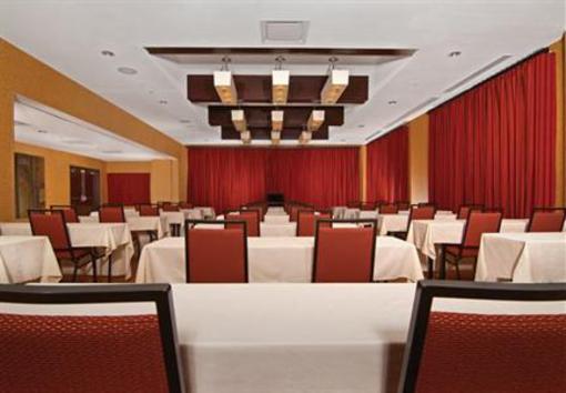 фото отеля Courtyard Marriott Downtown