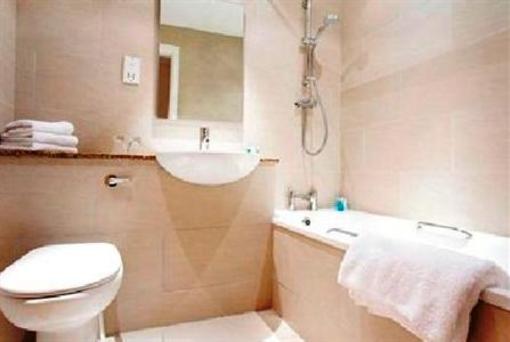 фото отеля Holyrood Aparthotel