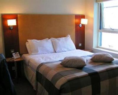 фото отеля Holyrood Aparthotel