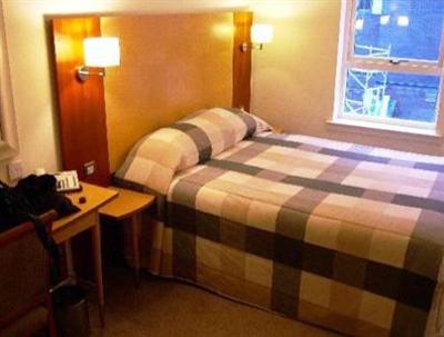 фото отеля Holyrood Aparthotel