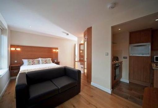 фото отеля Holyrood Aparthotel