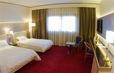 фото отеля BEST WESTERN Modena District