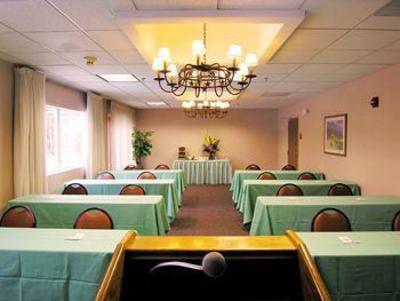 фото отеля BEST WESTERN Rocky Mountain Lodge