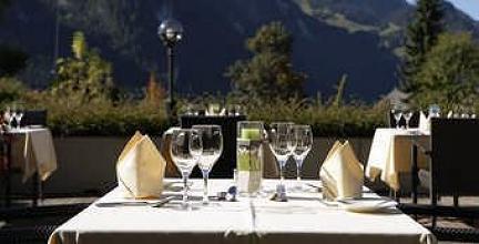 фото отеля Steigenberger Gstaad-Saanen