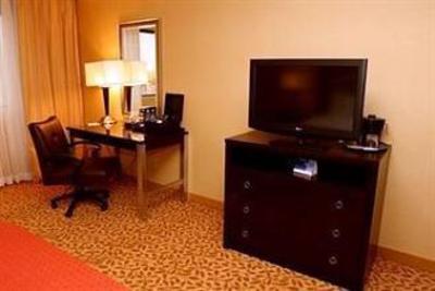 фото отеля Holiday Inn Evansville Airport Hotel