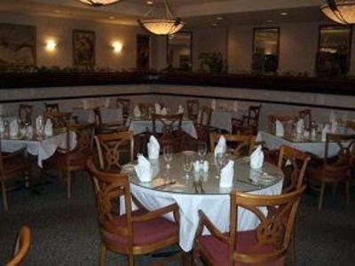 фото отеля Holiday Inn Evansville Airport Hotel