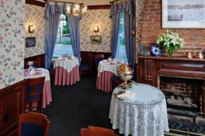 фото отеля Dundee Arms Inn Charlottetown