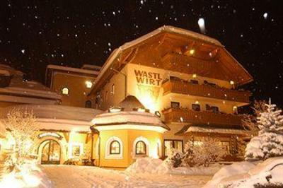 фото отеля Wastlwirt Romantik Hotel & Spa