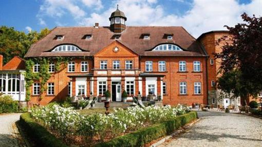 фото отеля Schloss Basthorst